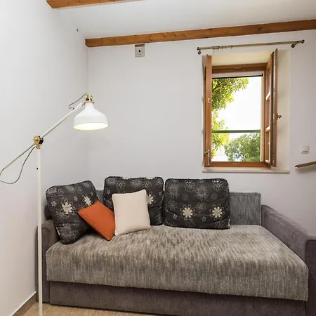 Сasa de vacaciones Rustic, Modern With Pool *