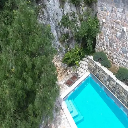 Rustic, Modern With Pool Nyaraló Omiš